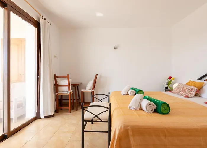 Toni - Aguas Blancas * Santa Eularia des Riu