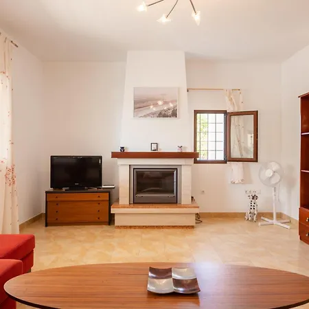 Villa Can Toni - Aguas Blancas Beach